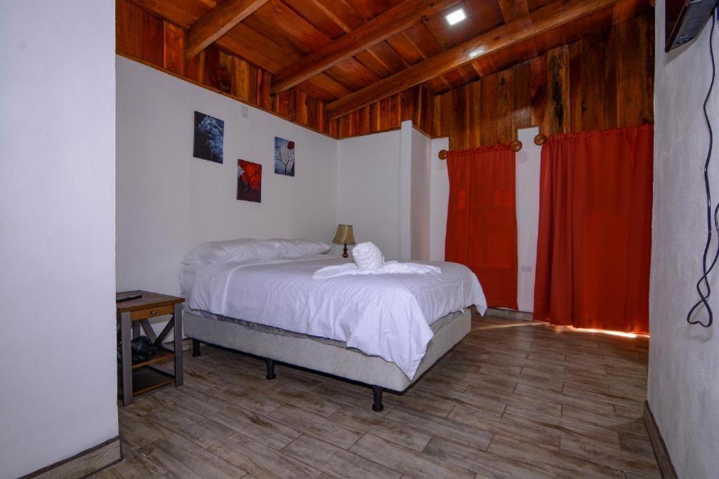 Cabanas Roca Verde Monteverde Екстериор снимка