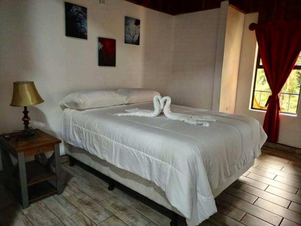 Cabanas Roca Verde Monteverde Екстериор снимка